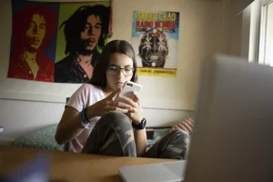 Internet Seguro para niños, niñas y adolescentes